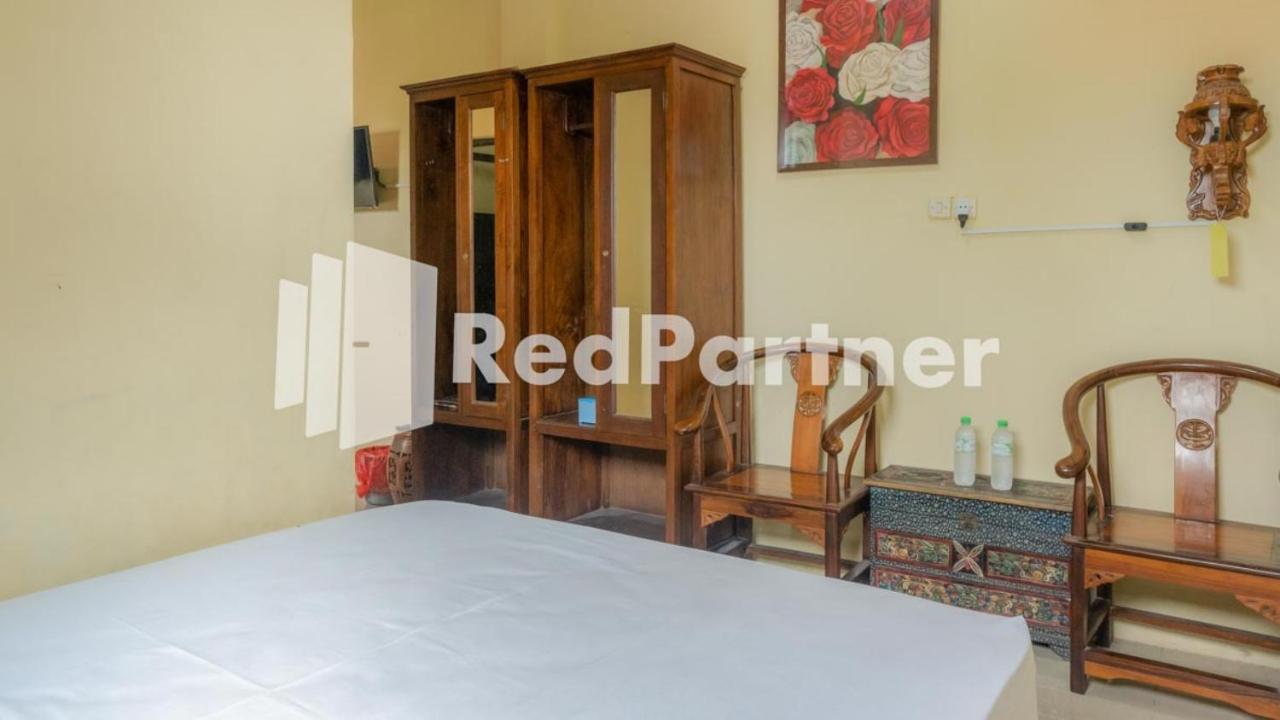 Vandhela Homestay Syariah Mitra Reddoorz Сурабая Экстерьер фото