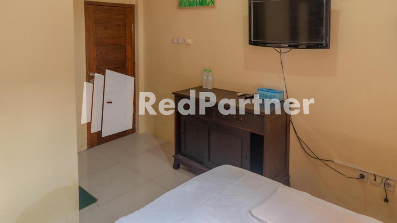 Vandhela Homestay Syariah Mitra Reddoorz Сурабая Экстерьер фото